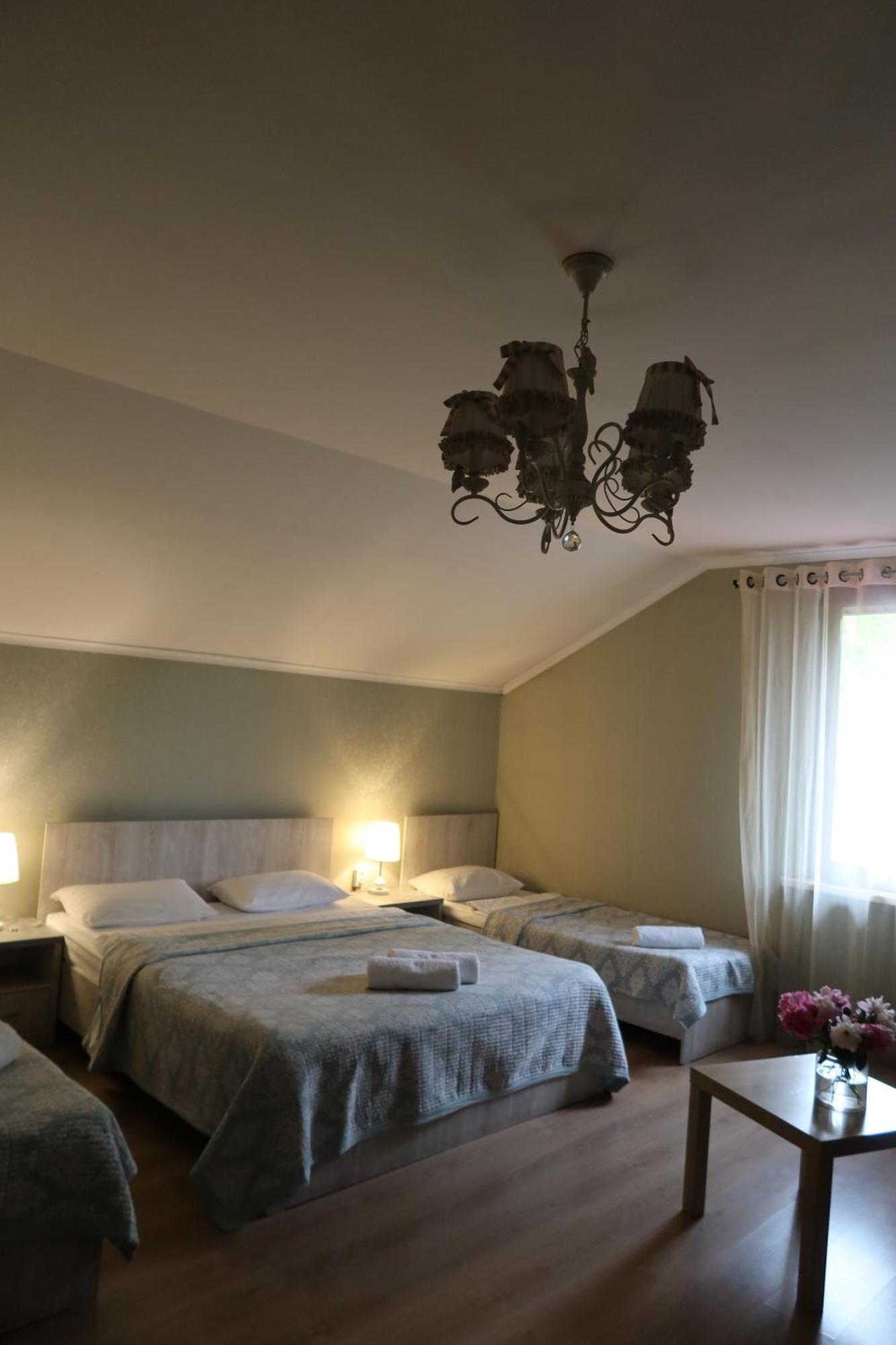Lavitor Hotel Bishkek Exterior photo