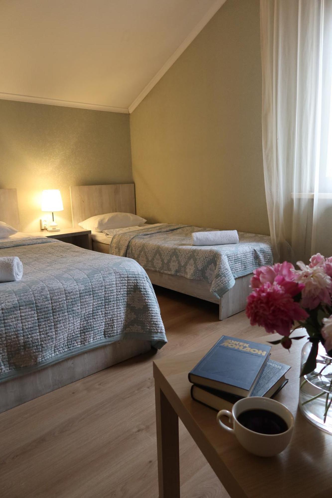 Lavitor Hotel Bishkek Exterior photo